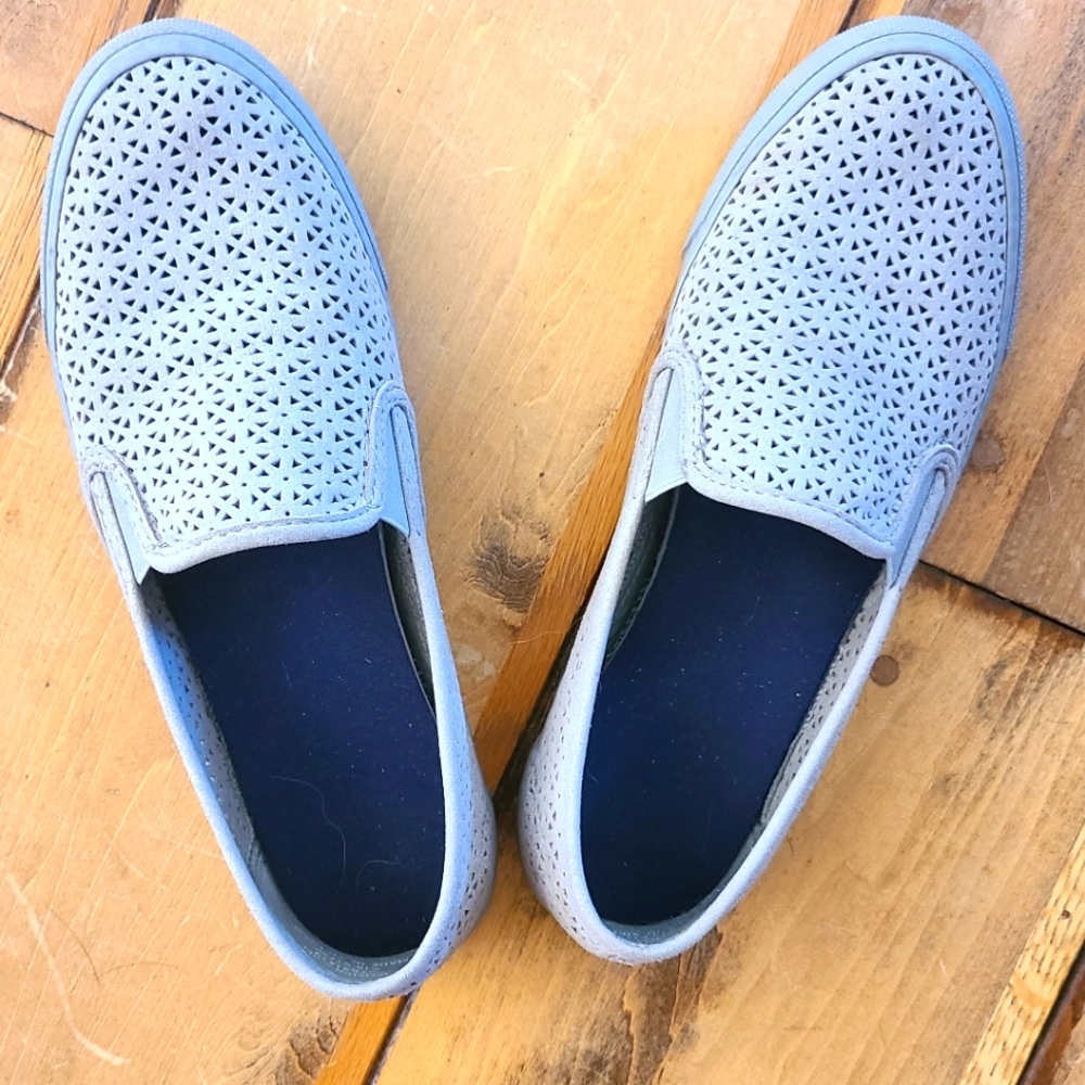 Sperry Seaside perforated slip on